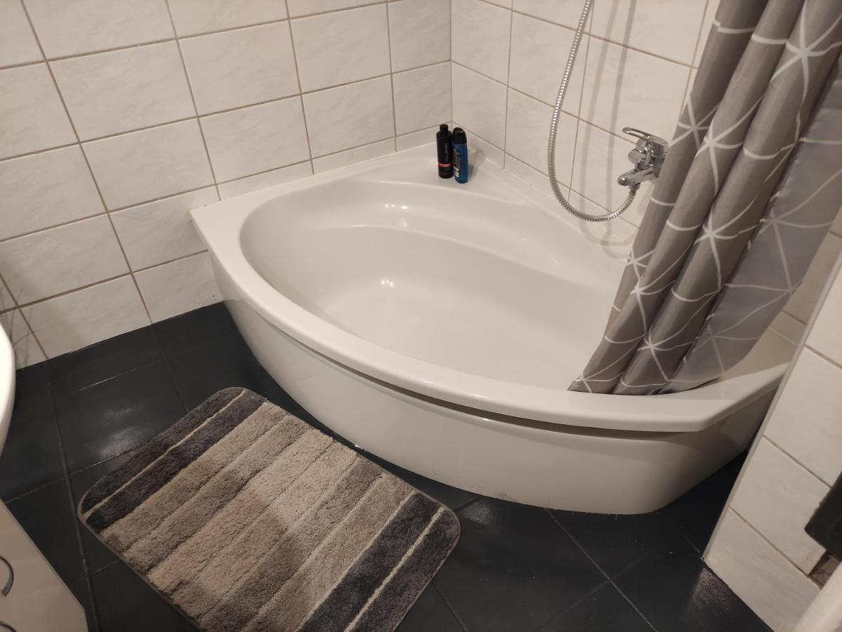 Bristol Apartments 2 バヤ エクステリア 写真